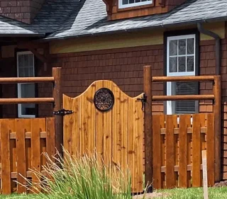 Custom arched gate